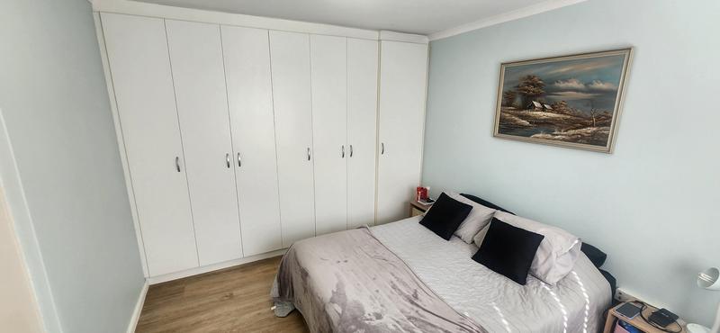To Let 2 Bedroom Property for Rent in Burgundy Estate Western Cape